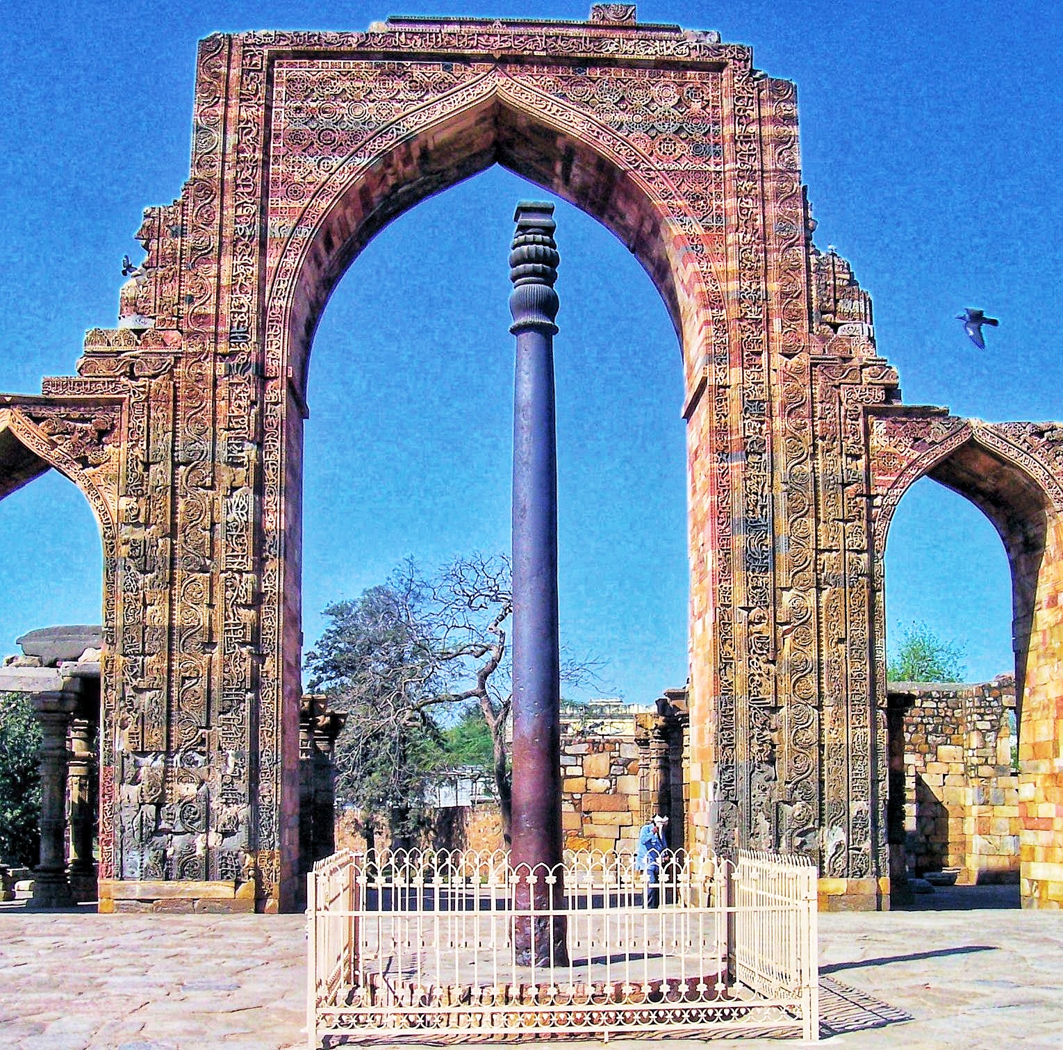 Iron Pillar of Delhi Qutb Minar wrought iron column Gupta empire 400 CE India