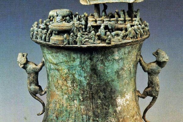 ancient wealth artifact Bronze Cowrie Container Dian Kingdom China museum