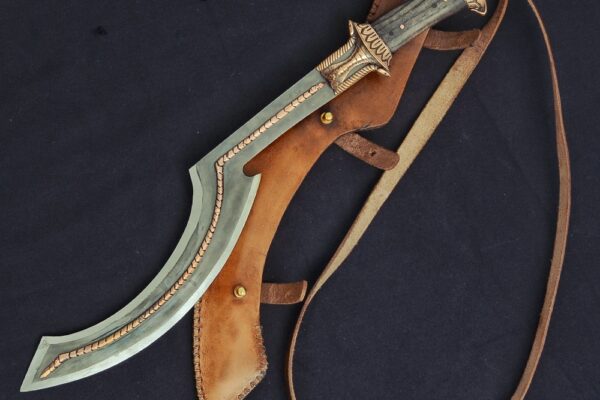 sacred artifact kings used Khopesh ancient Egyptian curved sword pharaoh Tutankhamun Cairo Museum